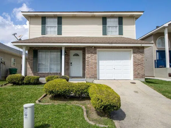 1928 Lac La Belle Dr, Harvey, LA 70058
