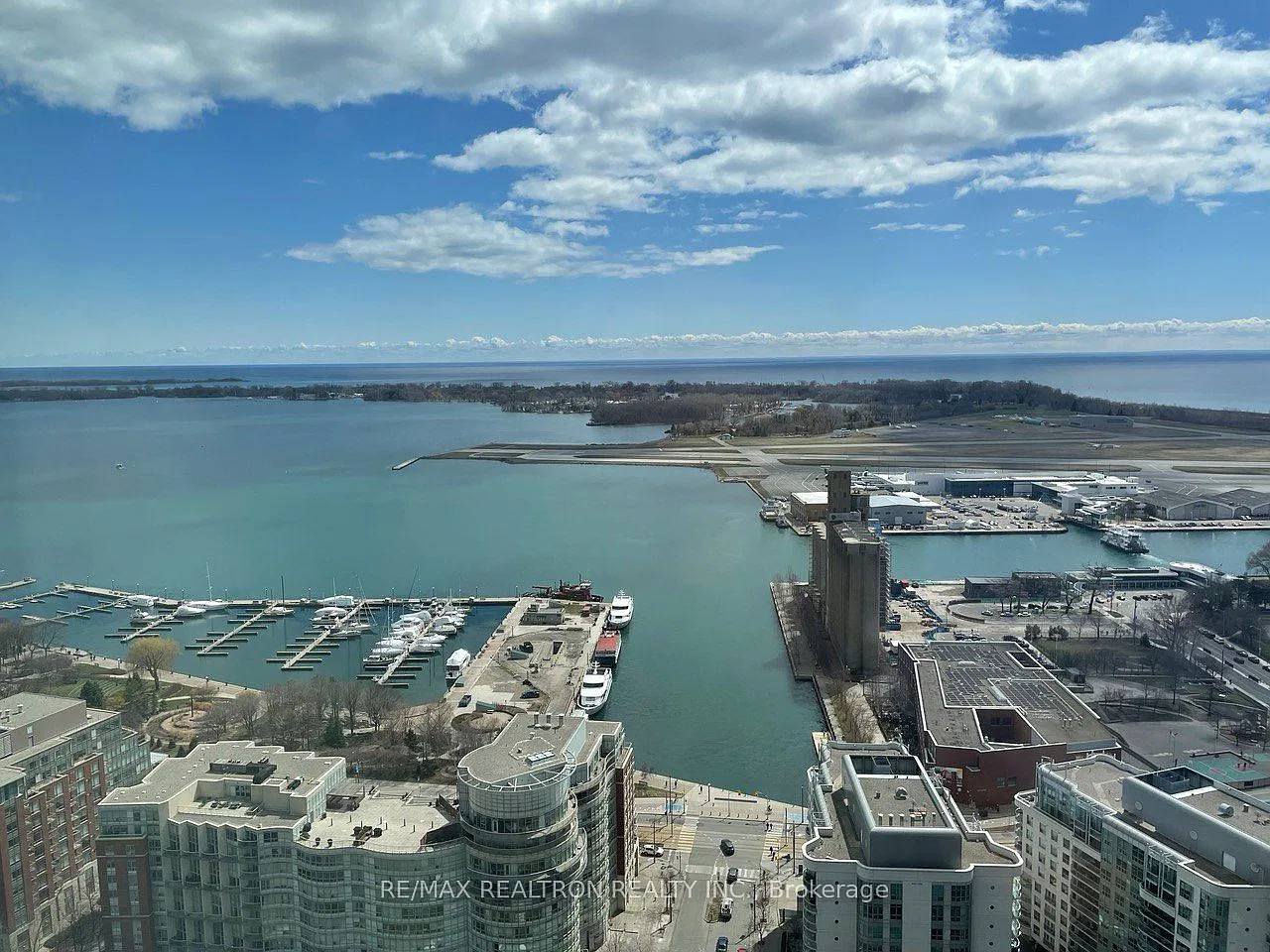 1 bed, $2,600 — Photo 2