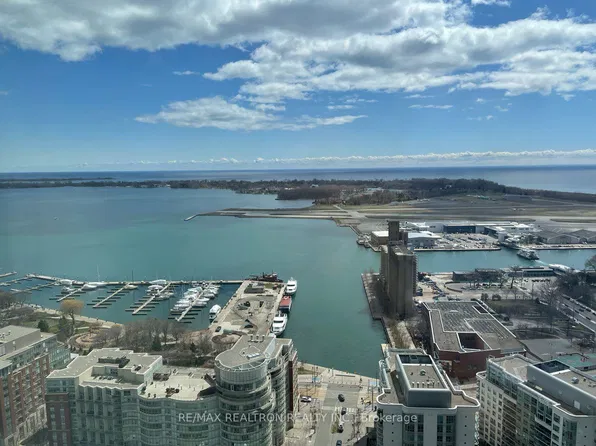 75 Queens Wharf Rd, Toronto, ON