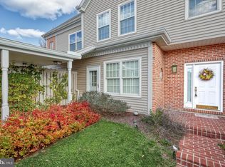 545 Bridgeview Dr, Lemoyne, PA
