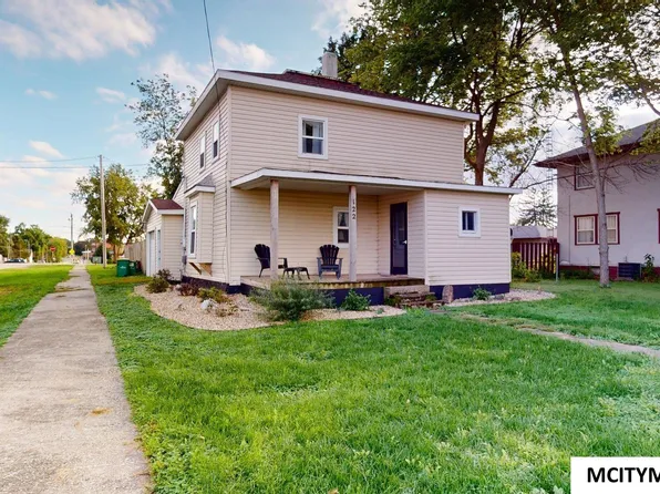 122 Main St, Rockwell, IA 50469