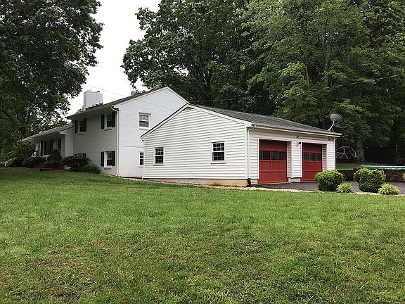 2 car insulated garage 