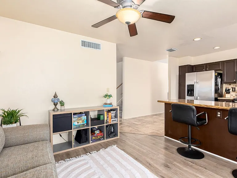 10472 N Fair Mountain Dr — Photo 9