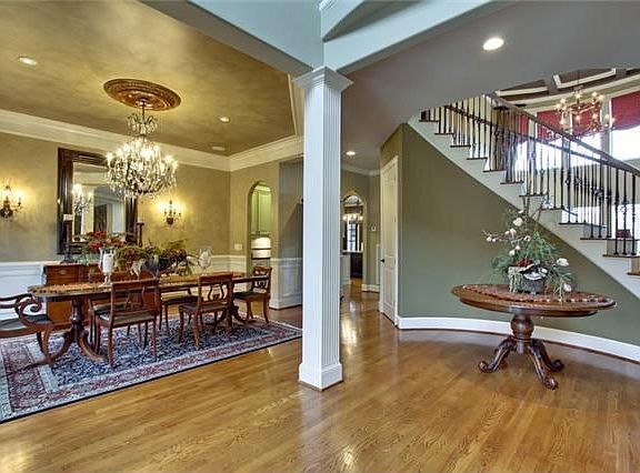 3rd image of 109 Chatfield Way