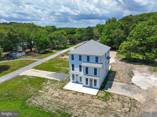 31811 Leaf Ln, Ocean View, DE 19970