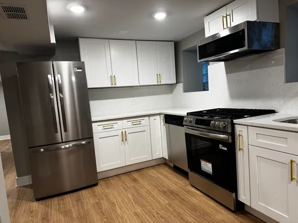 3716 N Racine Ave #G, Chicago, IL 60613