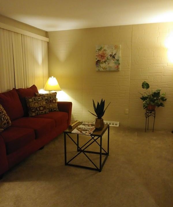 1st image of 5535 Winchelsea Dr