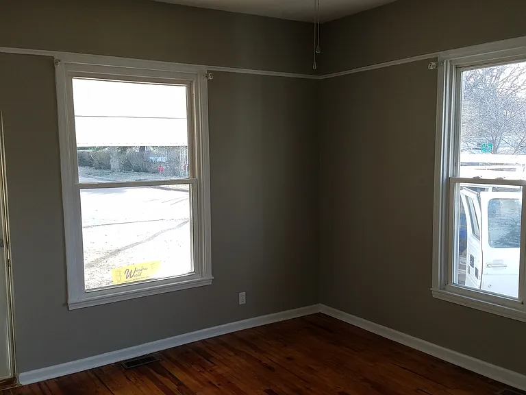1115 S Main Ave — Photo 14