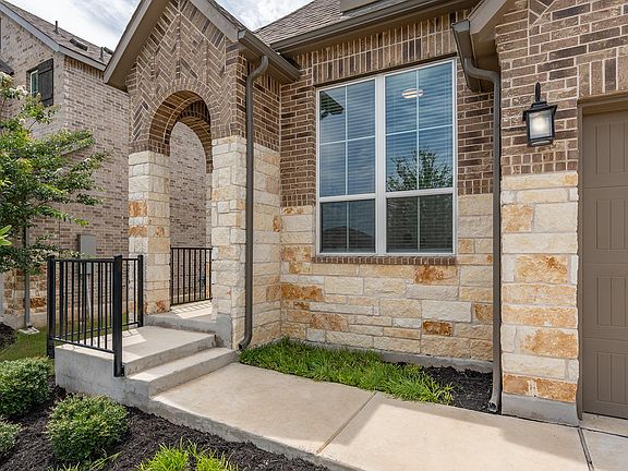 4th image of 1101 Sendero Trl