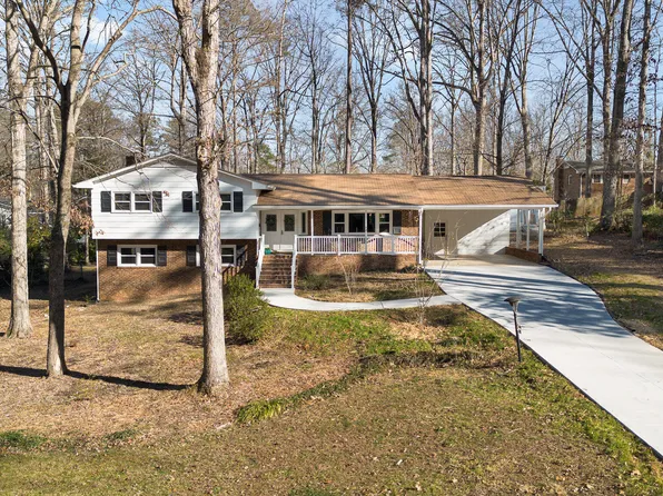 1015 Washington St, Cary, NC 27511