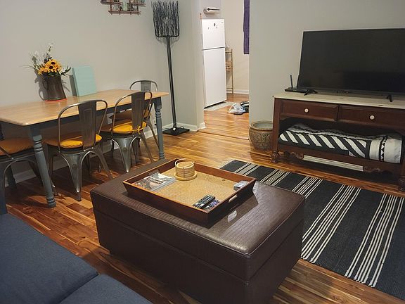 5th image of 3128 Elmore Ave
