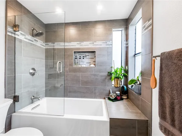 16960 Algonquin St APT 2-104, Huntington Beach, CA 92649