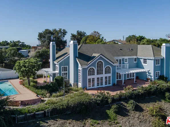 6080 Merritt Dr, Malibu, CA 90265