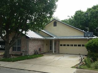 125 Terrace Ln E, Kerrville, TX 78028