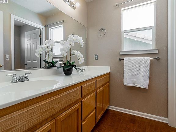 2nd image of 2589 Gaines Ct