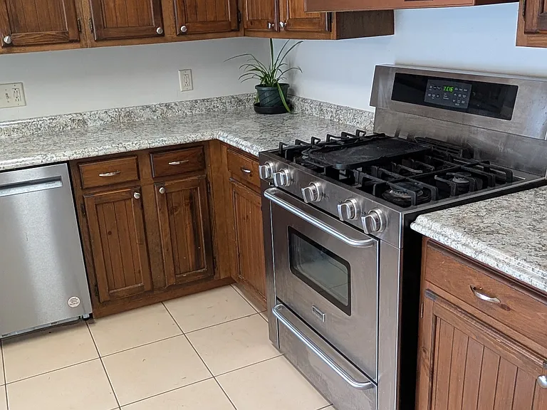 2028 Bull Dr — Photo 7