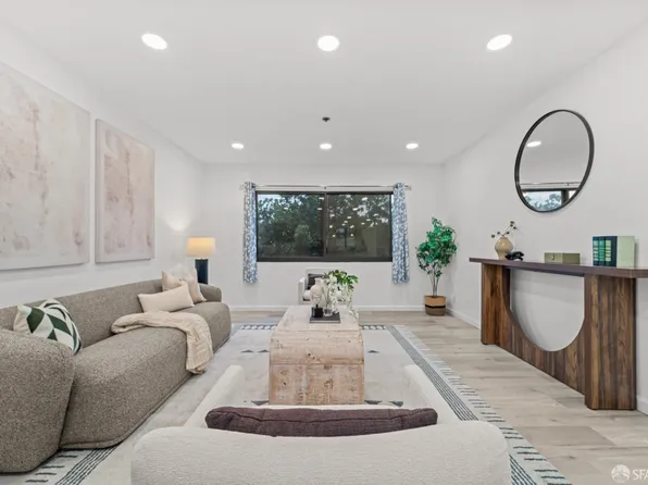 117 California Ave #D203, Palo Alto, CA 94306