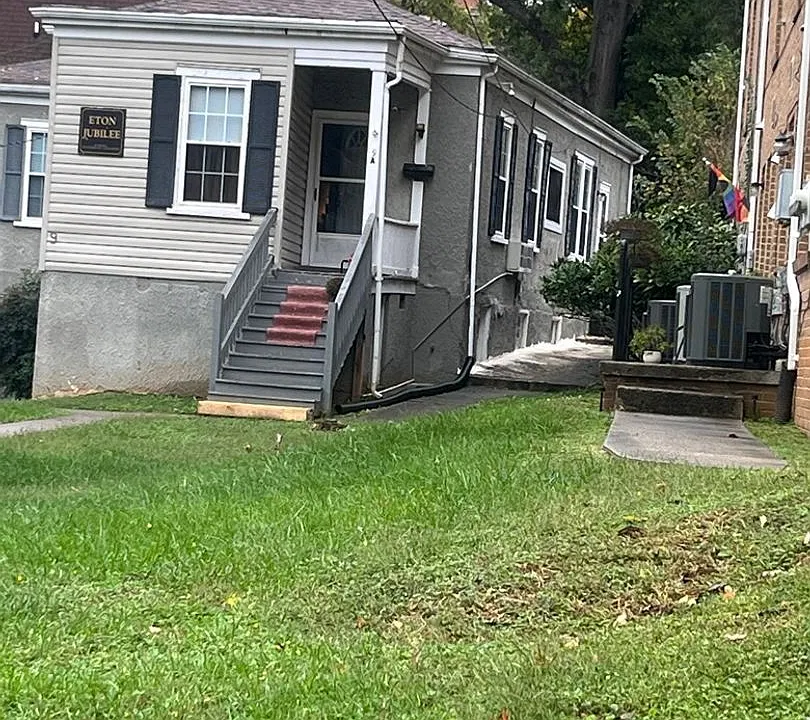 11 W Princeton Cir