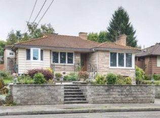2836 32nd Ave W, Seattle, WA 98199