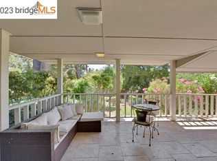 4162 Rifle Ln, Oakland, CA 94605