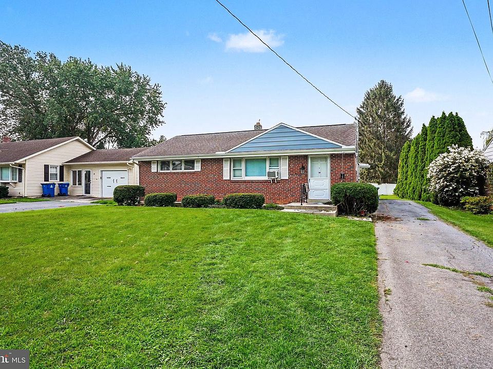 1st image of 10 Greystone Rd