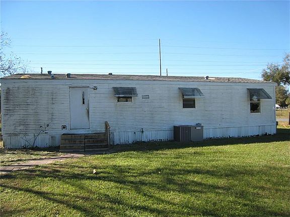 3rd image of 32440 County Road 437