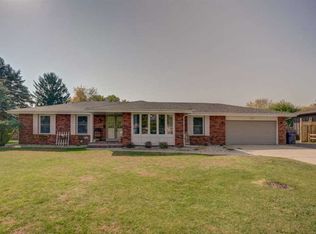 2833 Westwood Dr, Janesville, WI 53548