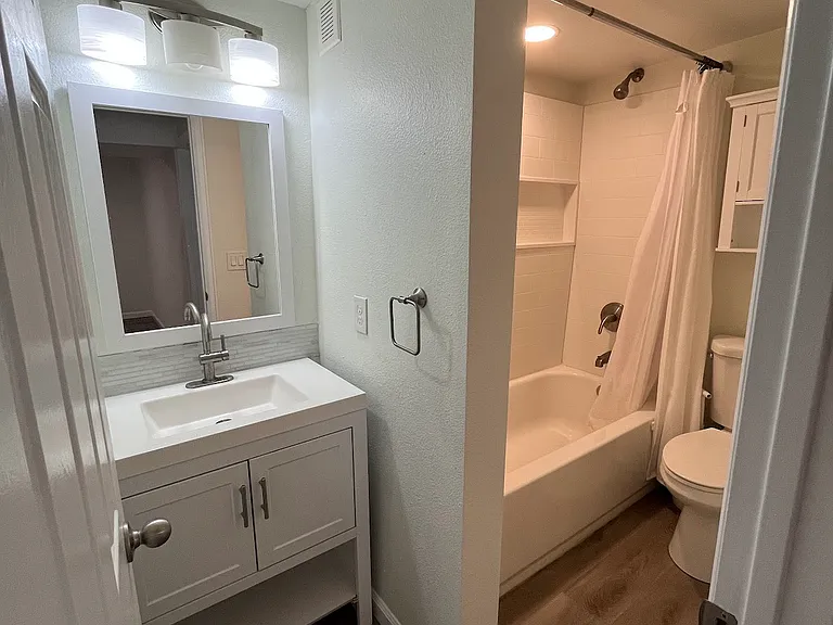 839 E Costilla St #B — Photo 3