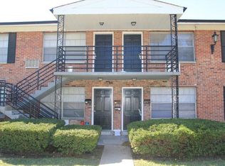 9921 Tam O Shanter Dr, Saint Louis, MO 63114