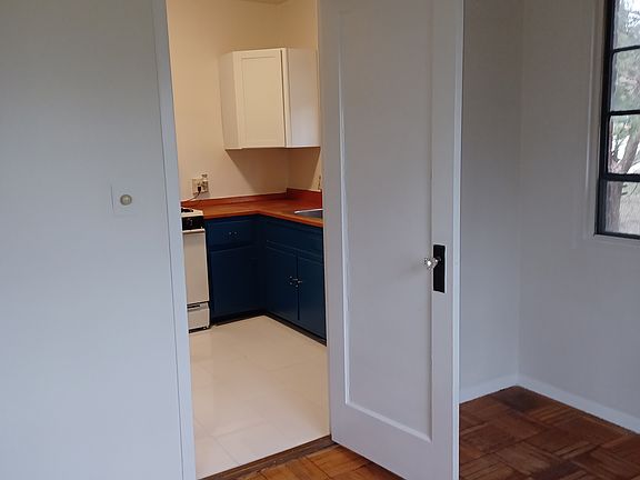 5th image of 1457 Martha Custis Dr