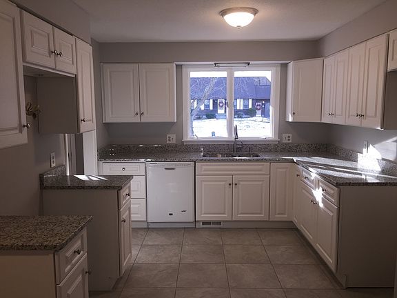 2nd image of 34 High Meadow Dr