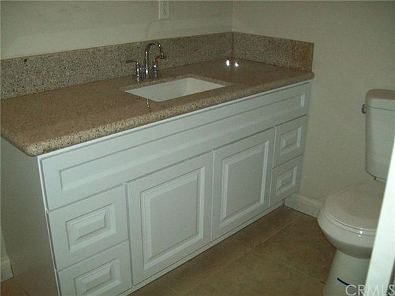 5th image of 1947 W 85th St
