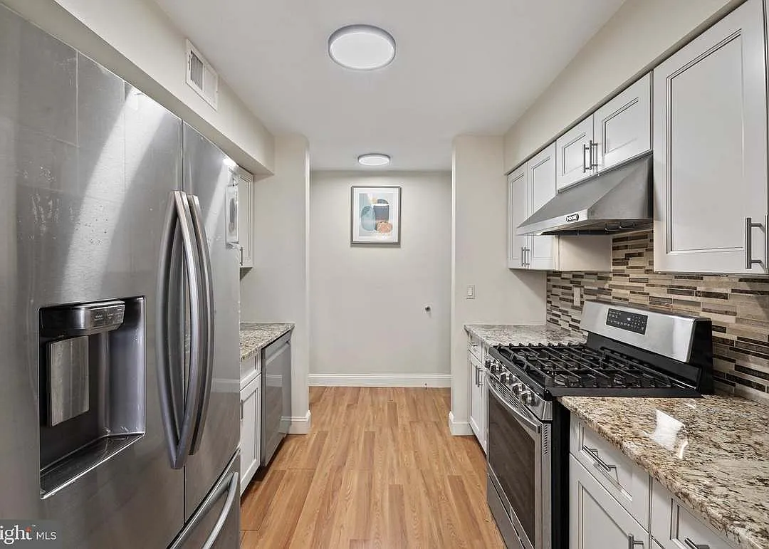 2 bed, 1215 sqft, $2,500 — Photo 3