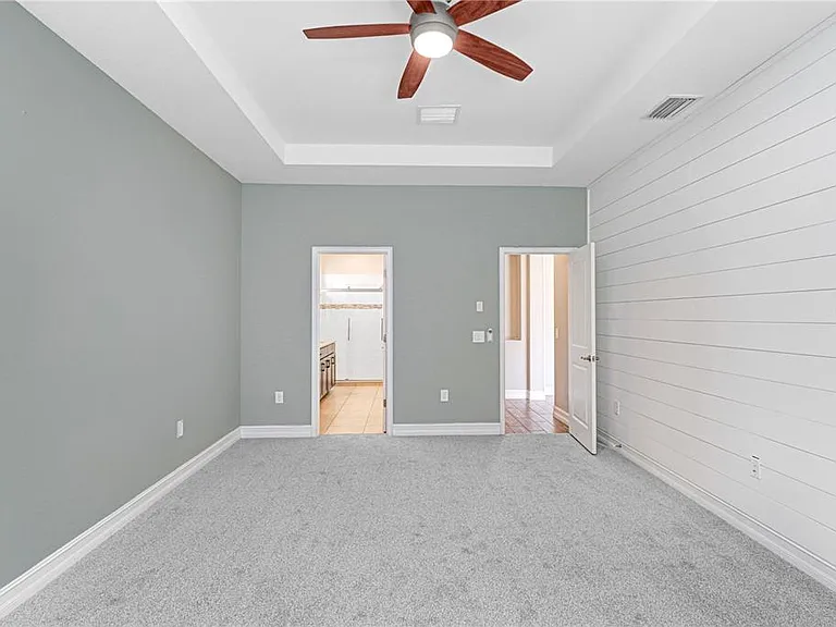 16325 Hyde Manor Dr — Photo 14