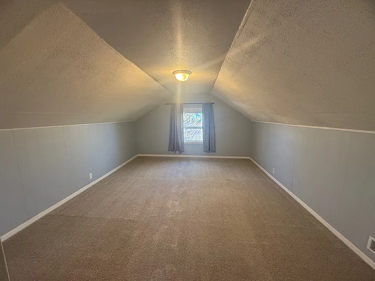 4315 Fawcett Ave — Photo 16