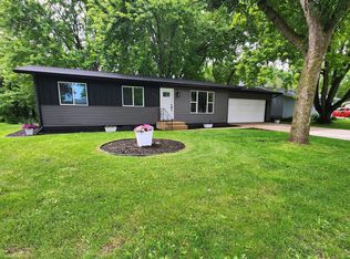 1012 Irene Ave SE, Willmar, MN 56201