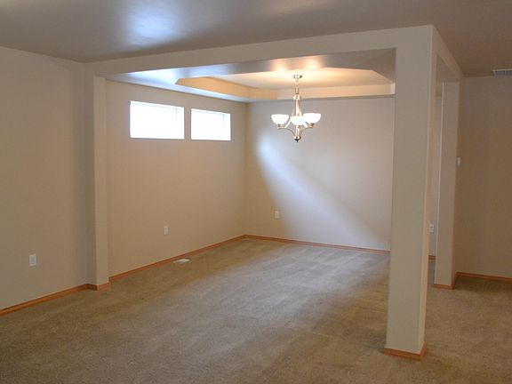 5th image of 18020 15th Ave E