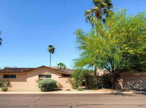 2nd image of 5635 E Lincoln Dr #43