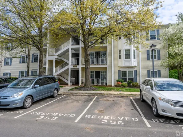 52 Dartmouth Way, North Brunswick, NJ 08902