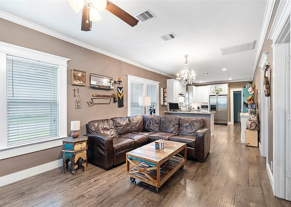 4401 Elysian St, Houston, TX 77009 Zillow