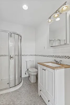 Rented by Compass | media 6
