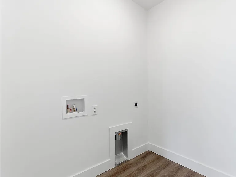 1029 Scenic View Ct — Photo 17