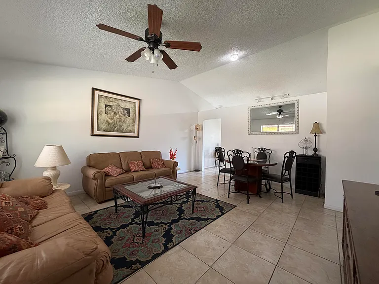 1104 Goldenrod Rd #C — Photo 6