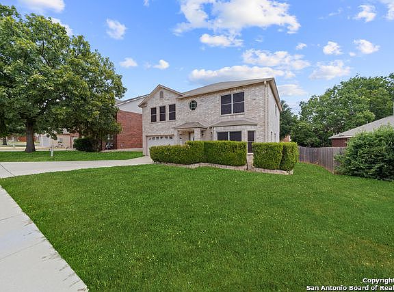 3rd image of 1112 Morningmist Ln