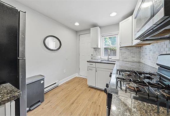 4th image of 1707 N Gratz St