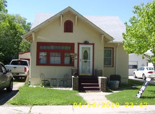 617 Lake St, Minot, ND 58703