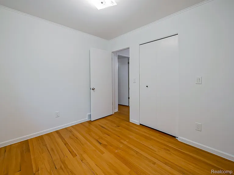7580 Thornwood St — Photo 51