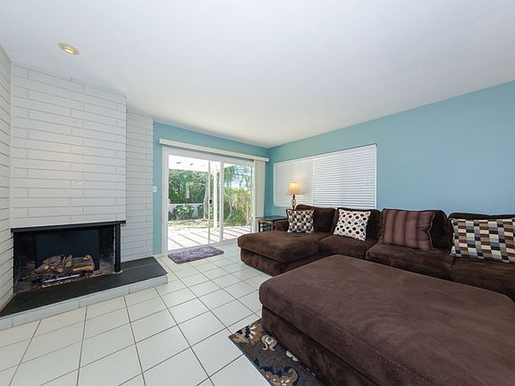 4th image of 6265 Estelle St