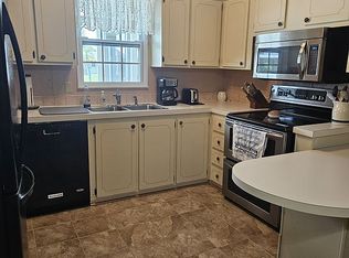 1693 Bar Harbor Dr, Fort Pierce, FL 34945
