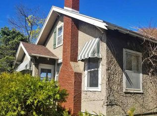 602 Bridge St, Charlevoix, MI 49720